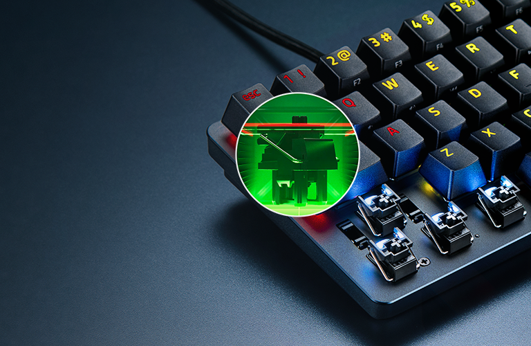  Teclado Mecanico Mini Blanco al 60% ,Chroma RGB para Pc Gamer Razer Huntsman Edición Especial - 62 Teclas, Alámbrico, QWERTY, Aluminio, con Cable Tipo C Desmontable,(Reacondicionado)
