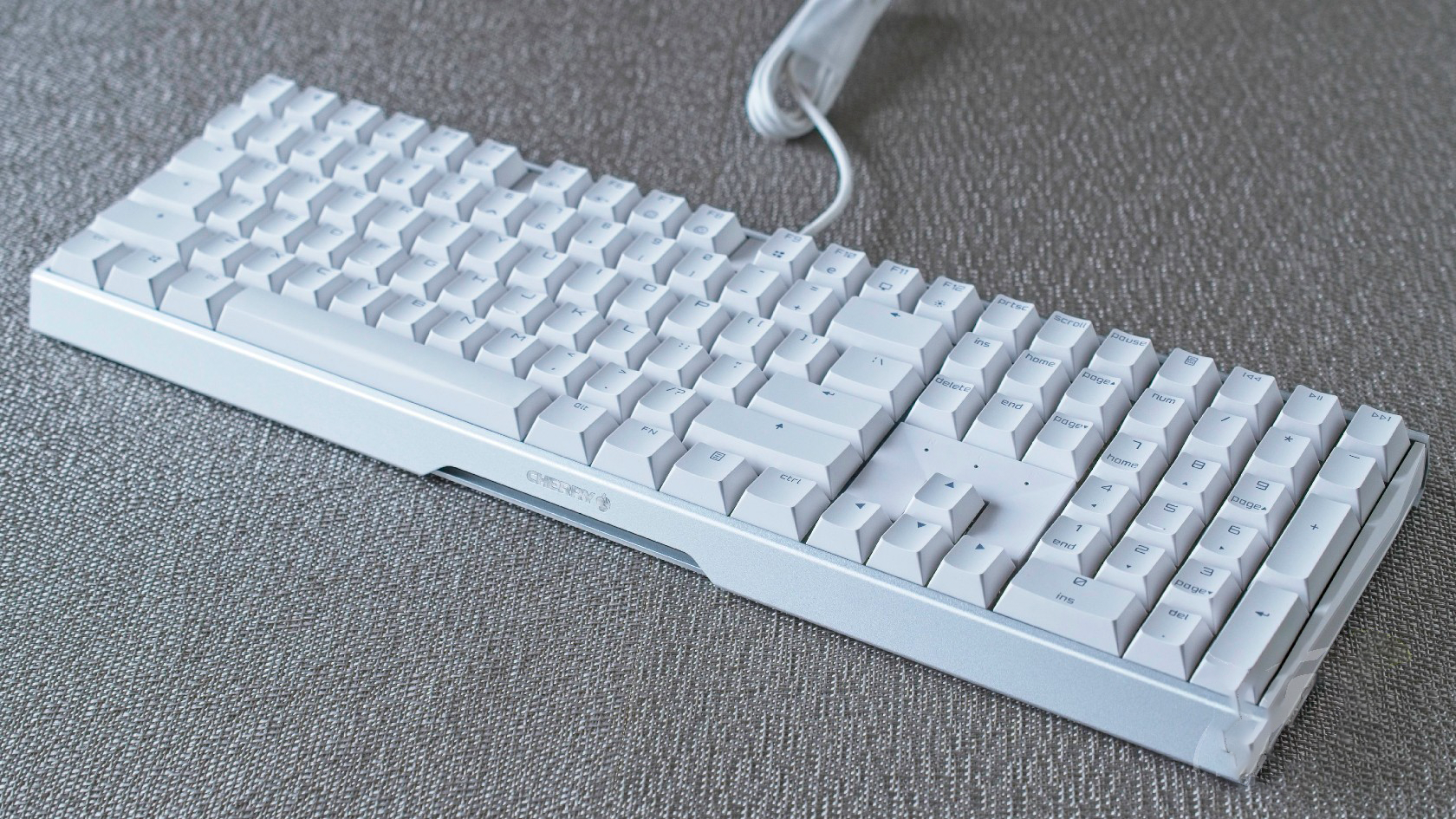 Teclado Gamer Cherry MX 3.0S Alámbrico RGB Blanco con Interruptores Switchs Azules (Reacondicionado)
