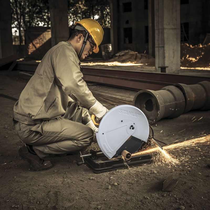 CORTADORA DE METAL 14" 2200W SSC22 STANLEY.