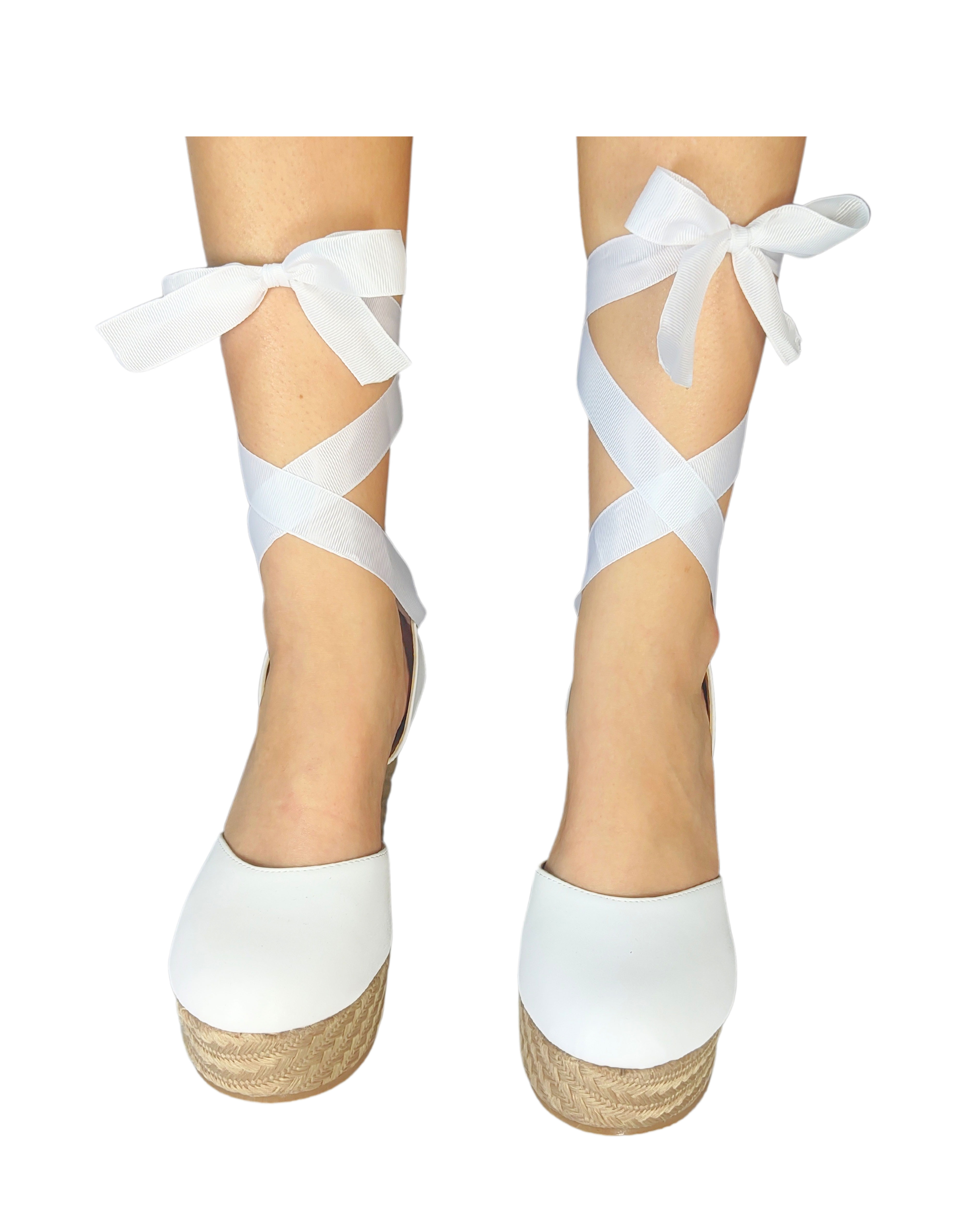 Alpargatas Cerradas QUEEN By GyF de plataforma   Yute Mujer con Listones Color Blanco