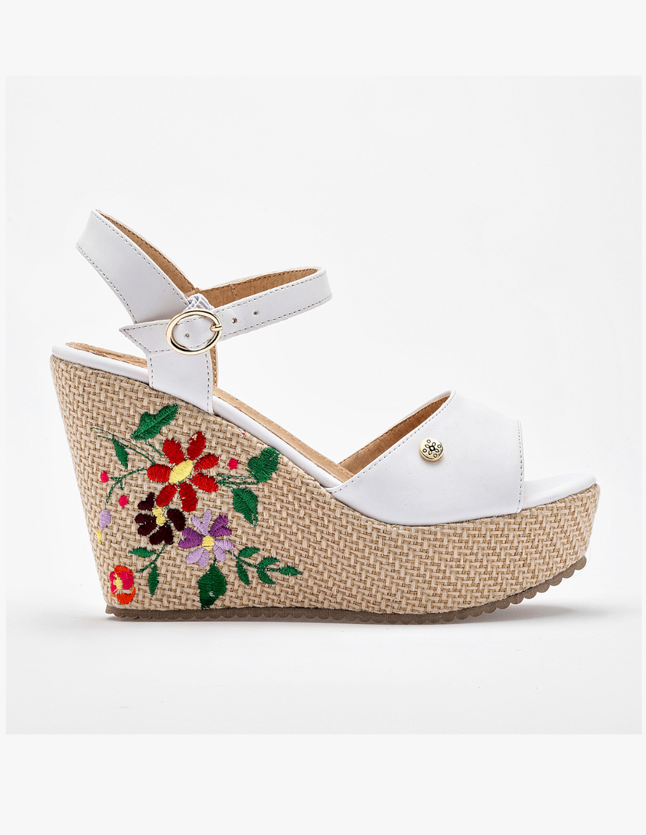 sandalia con plataforma color blanco