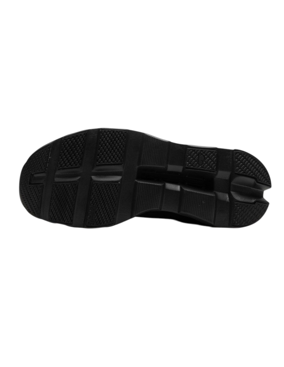Tenis On Cloudmonster color negro, membrana impermeable talla 27