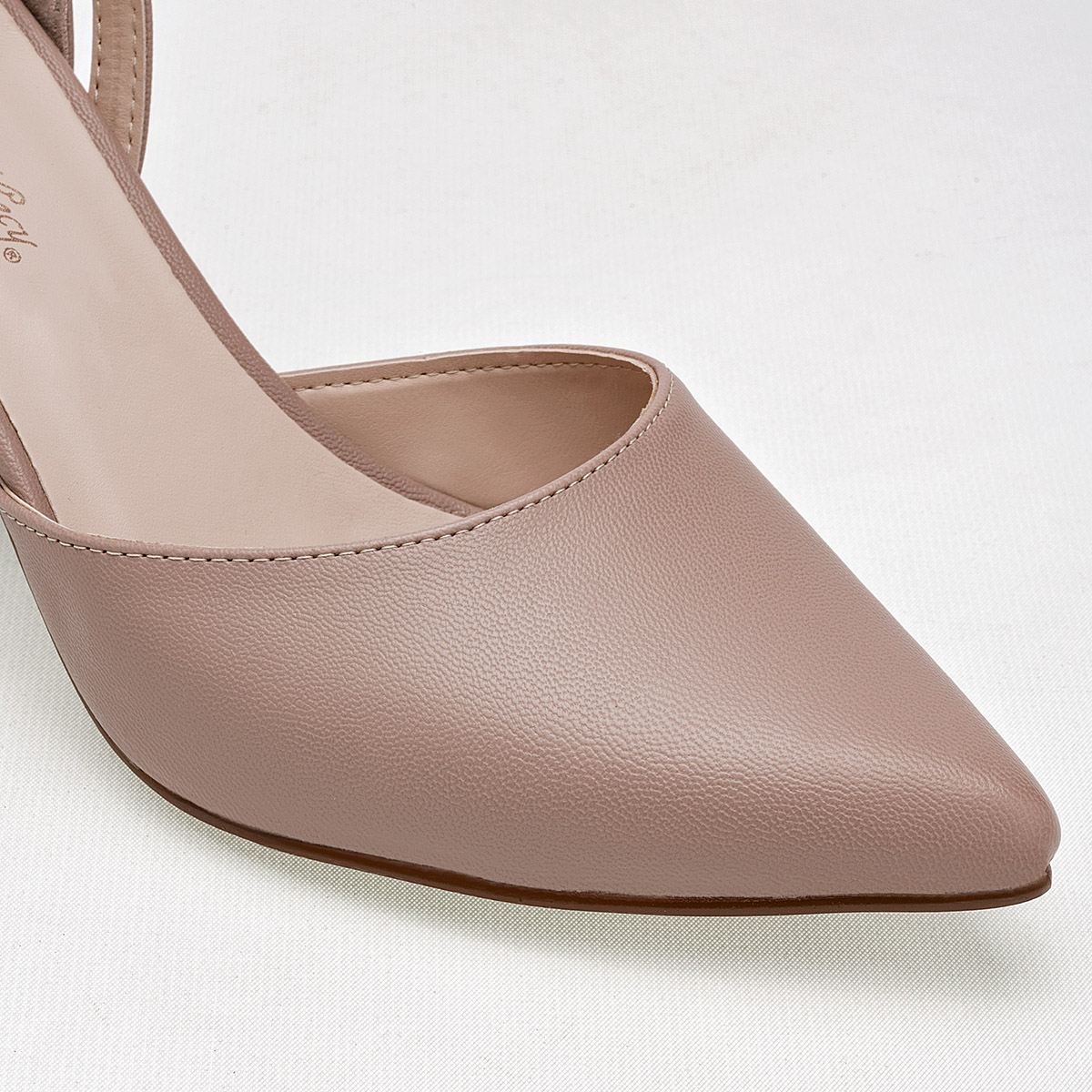 MARY CECY 2002 ZAPATILLA MUJER CASUAL TACON 7 CM COLOR MAQUILLAJE