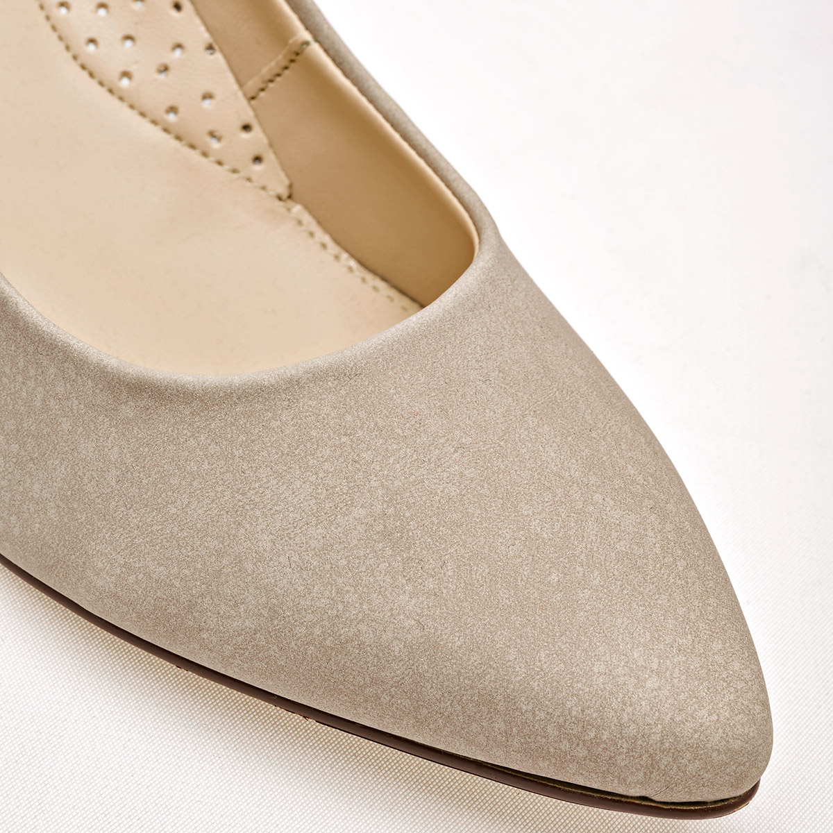 BEEN CLASS 18568 ZAPATILLA TACON 5 CM MUJER CASUAL COLOR BEIGE