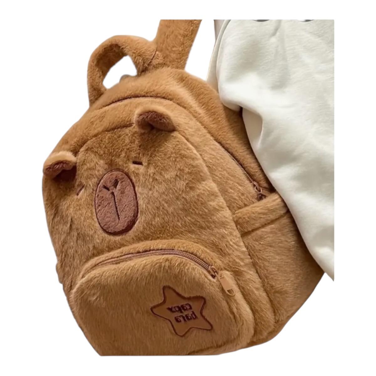 Mochila De Peluche En Forma De Capibara 24x29 Cm