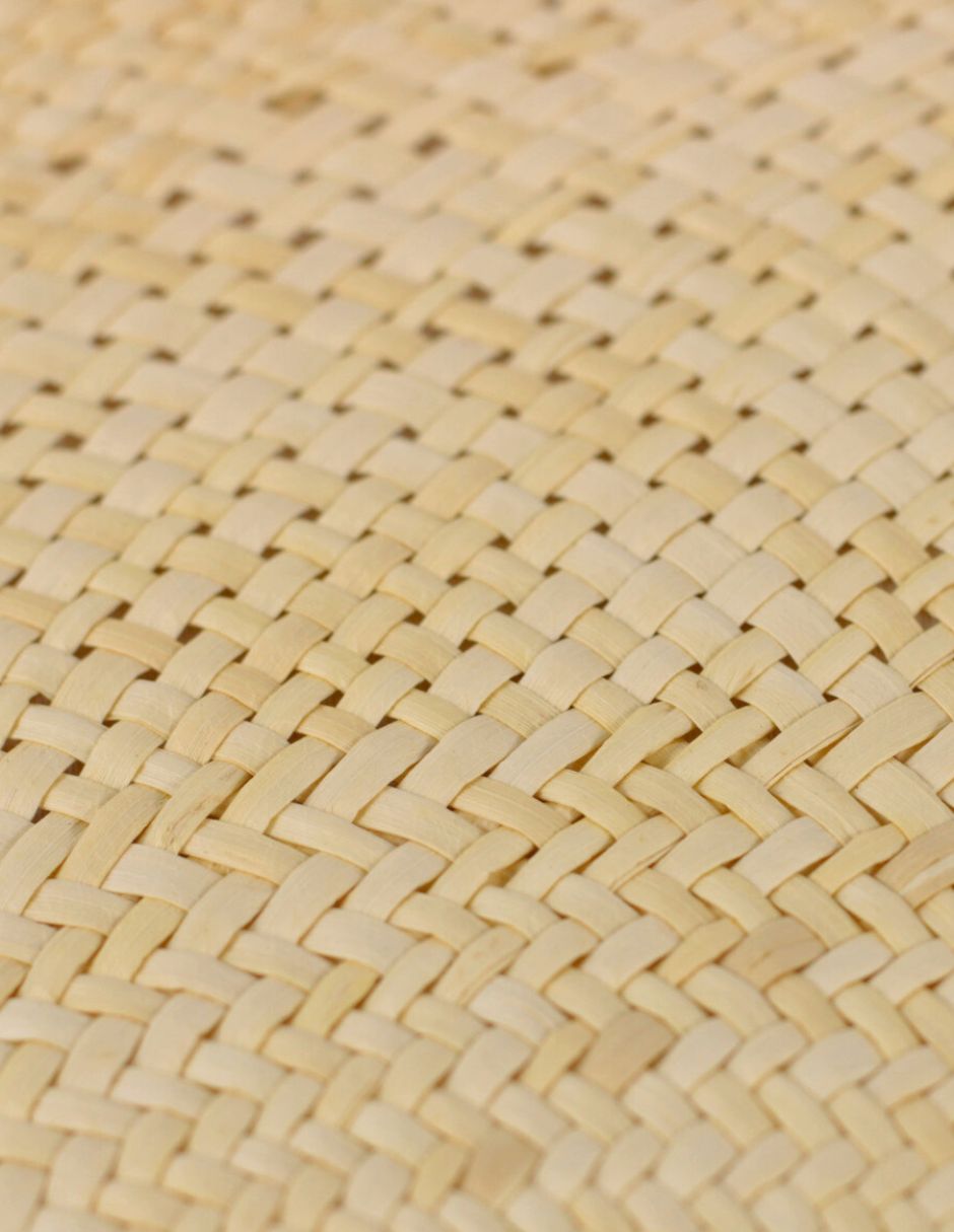 Abanico Artesanal de Palma Hecho a Mano Con Mango de Madera