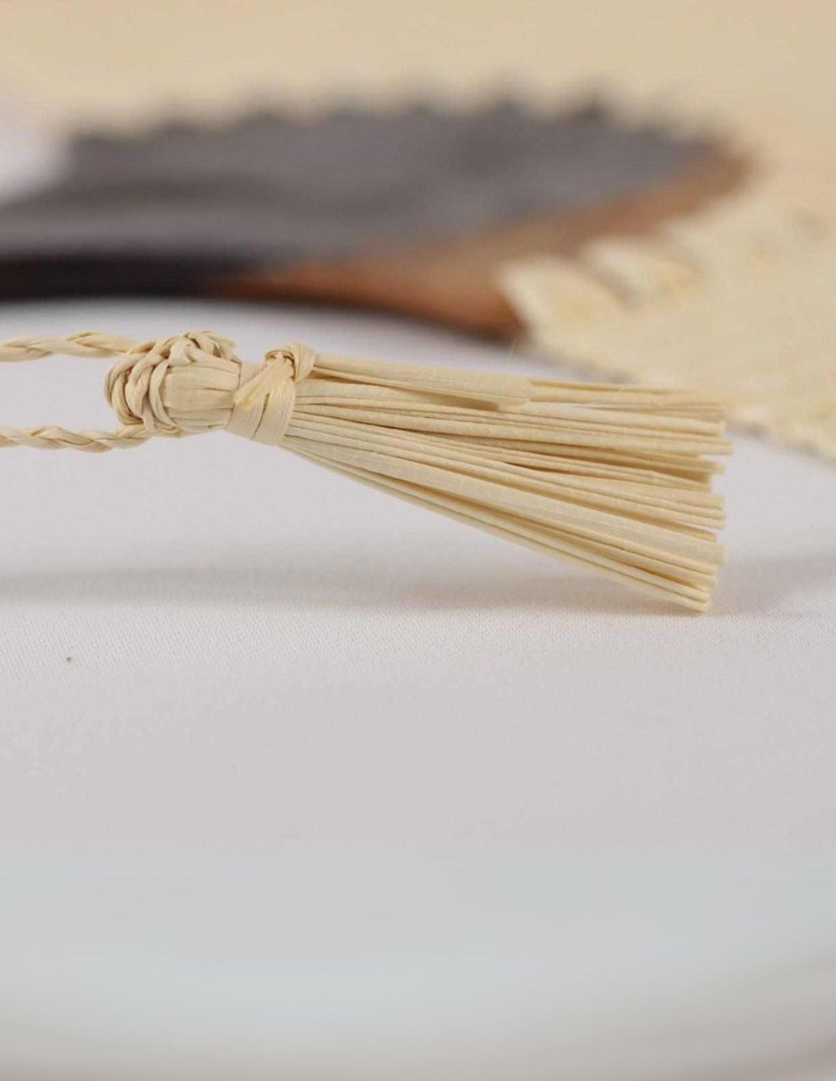 Abanico Artesanal de Palma Hecho a Mano Con Mango de Madera