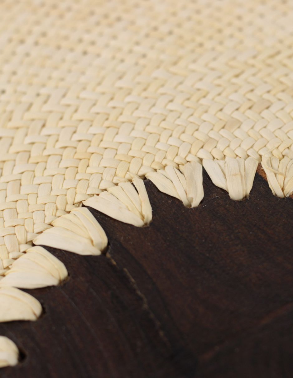 Abanico Artesanal de Palma Hecho a Mano Con Mango de Madera