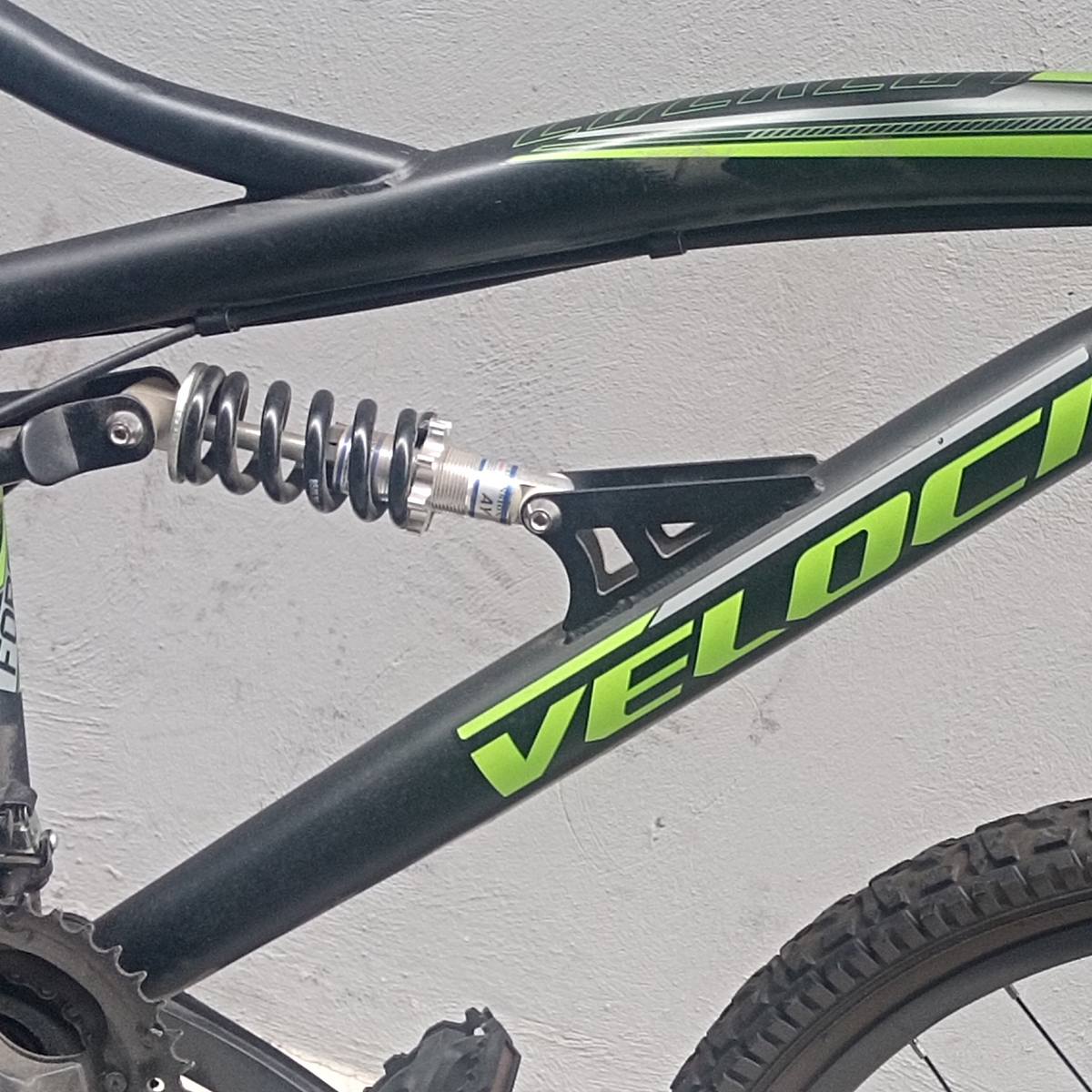 Bicicleta Veloci Reacondicionado R26 Negro