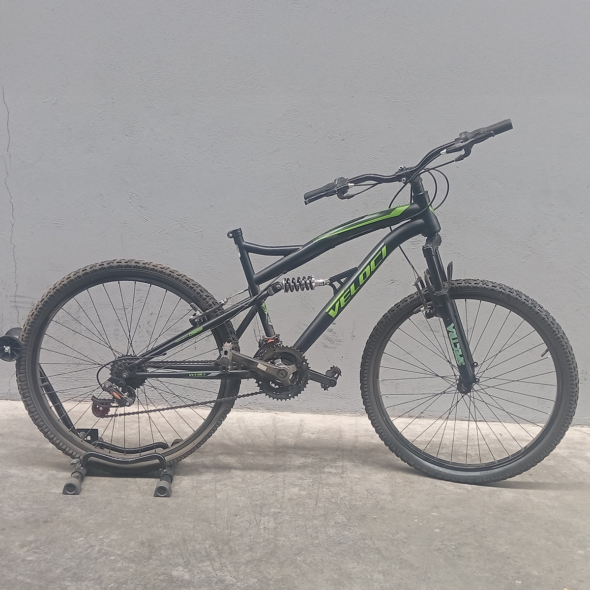 Bicicleta Veloci Reacondicionado R26 Negro