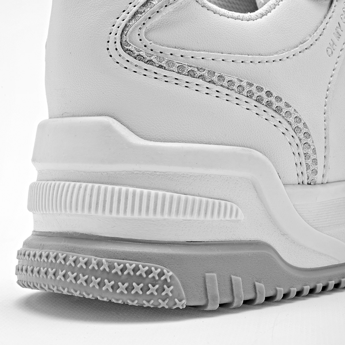 GÖSH 2931W02 MUJER TENIS CASUAL COLOR BLANCO PLATA