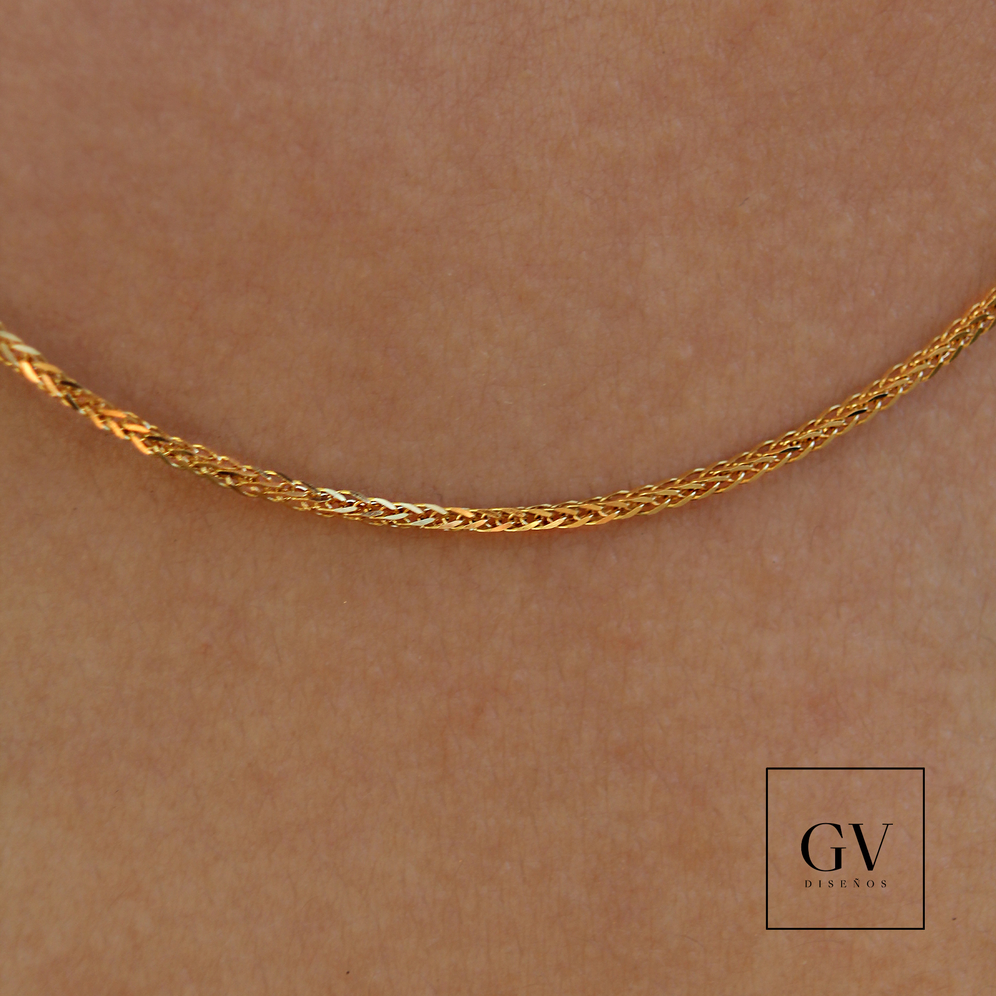 Cadena Estilo Tejido Trigo o Espiga de 1MM de Oro de 14 Kilates Para Dama