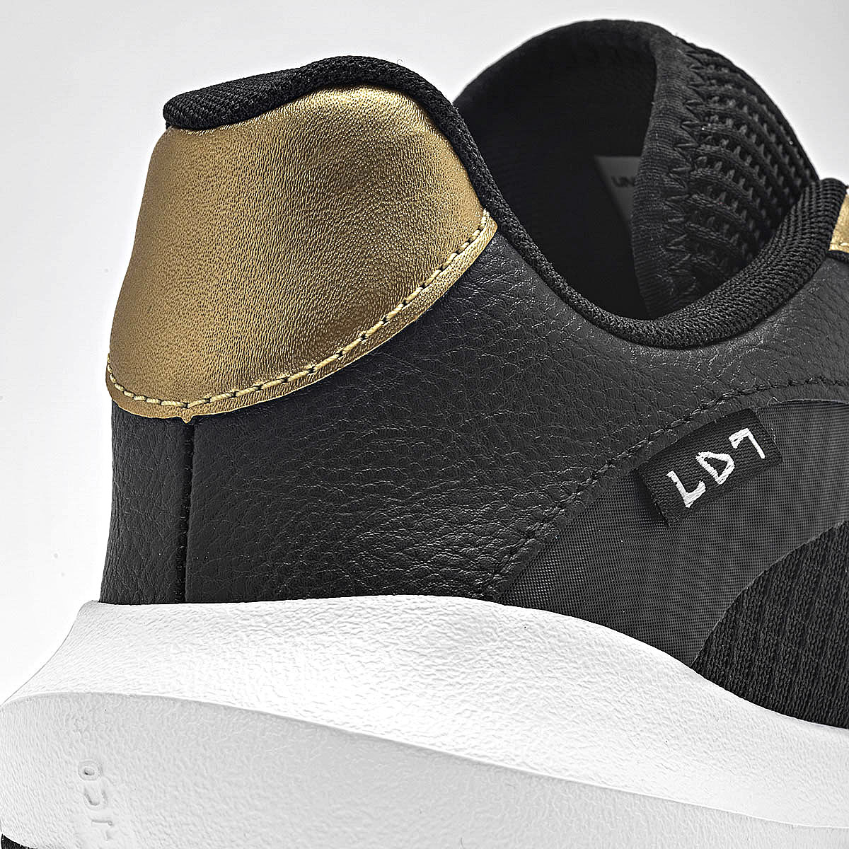 UNDER ARMOUR UA Lockdown 7 Low TENIS HOMBRE DEPORTIVO COLOR NEGRO ORO