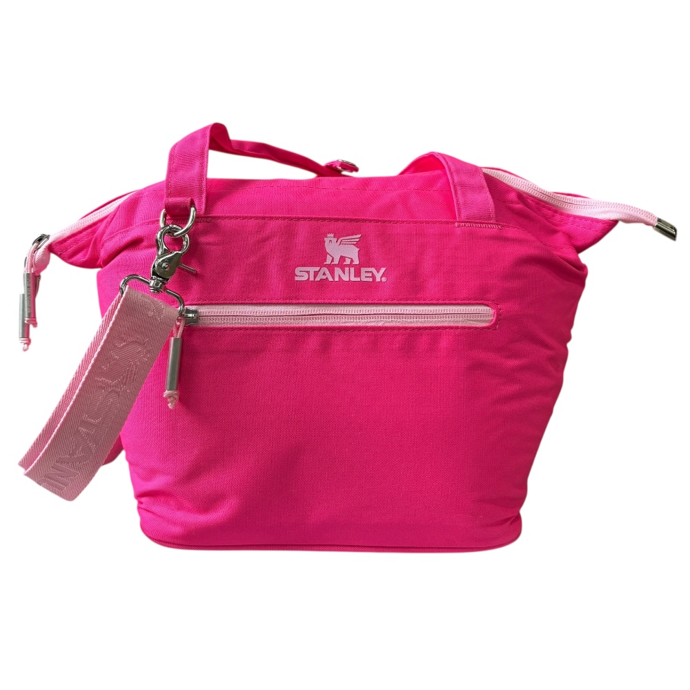 Lonchera Julliene all day Stanley rosa fabricada 100% con poliester reciclado