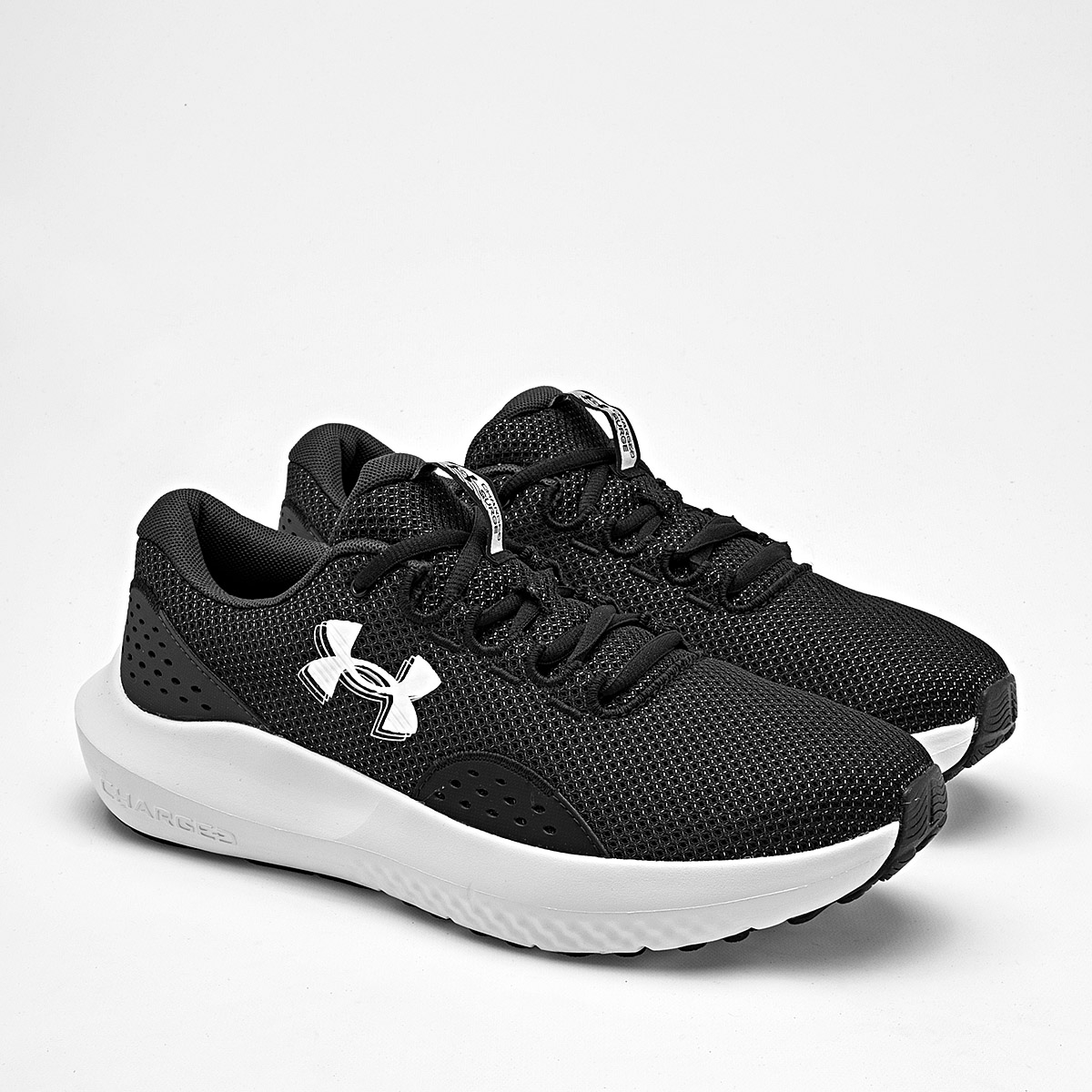 UNDER ARMOUR UA Charged Surge 4 TENIS HOMBRE DEPORTIVO COLOR NEGRO