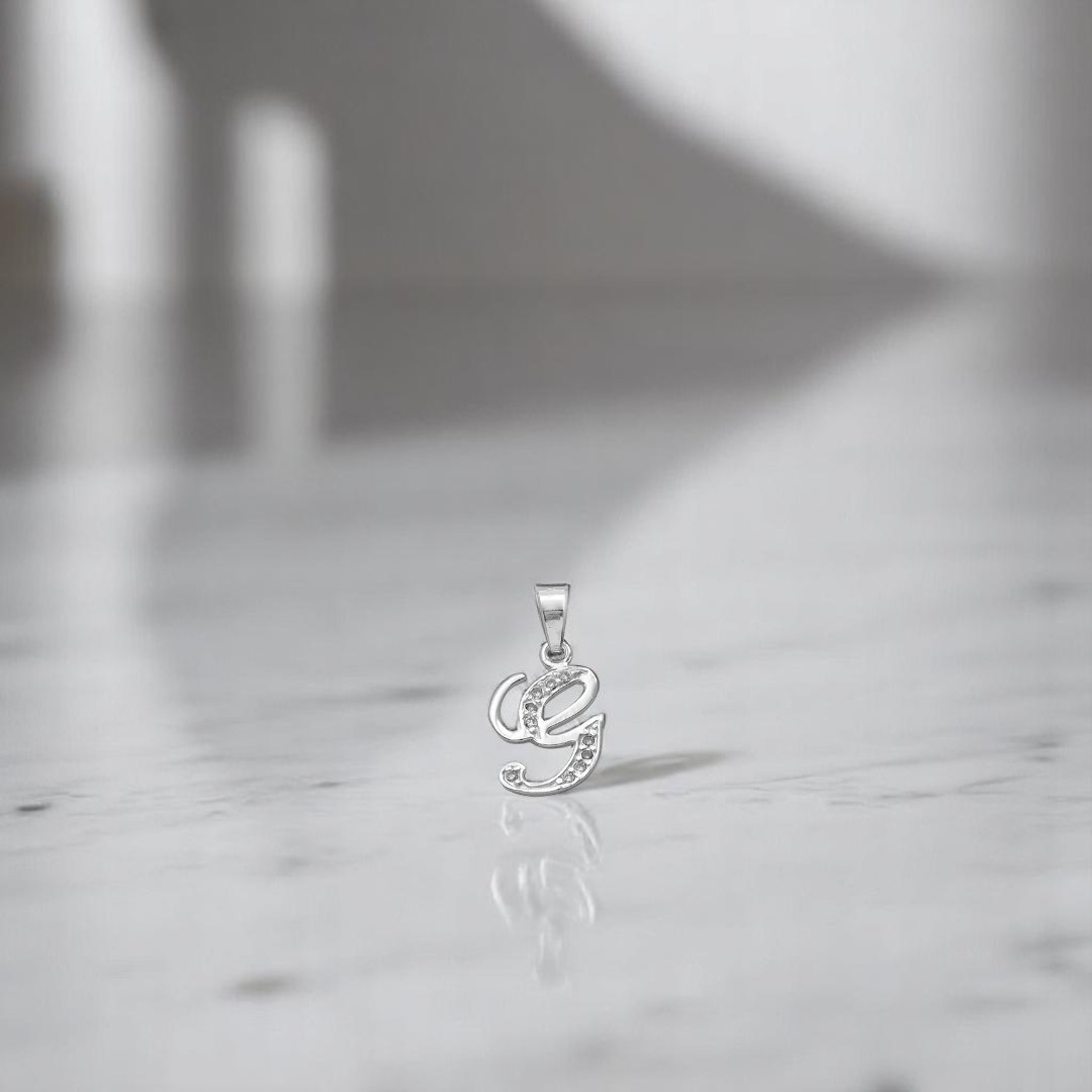 Dije Inicial Letra G en Plata .925 