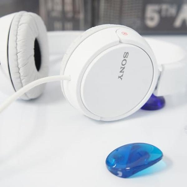 Sony Over On Ear Best Stereo Extra Bass Portable Headphones Headset for Apple iPhone iPod/Samsung Galaxy / mp3 Player / 3.5mm Jack Plug Cell Phone (White)