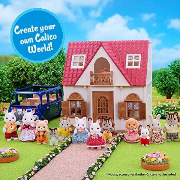 Calico Critters Snow Rabbit Mother's Weekend Travel Set, Dollhouse Playset with Figure and Accessories
