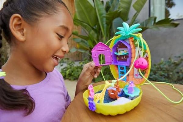 Polly Pocket Dolls & Accessories, 2-in-1 Travel Toy, Pineapple Purse Playset with Micro Polly & Lila Dolls