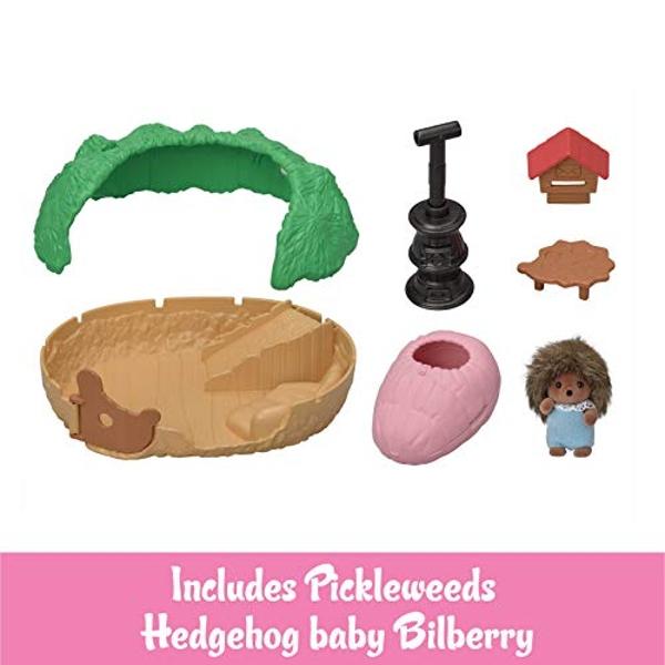 Sunny Days Entertainment Honey Bee Acres Buzzby Farmhouse – 49 Furniture Accessories with 2 Exclusive Figures | 15 Inch Dollhouse Playset | Pretend Play Toys for Kids