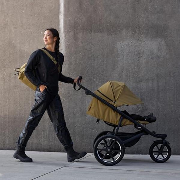 Thule Urban Glide 3 Single Child All-Terrain Stroller, Full-Suspension System, Air-Filled Tires, Upright seat with Adjustable Recline and Built-in legrest, Black