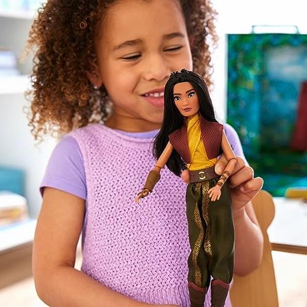 Disney Store Official Raya Princess Story Doll 11 Inches, Includes Coloring Book and Additional Dress, Classic Outfit, Toys for Girls