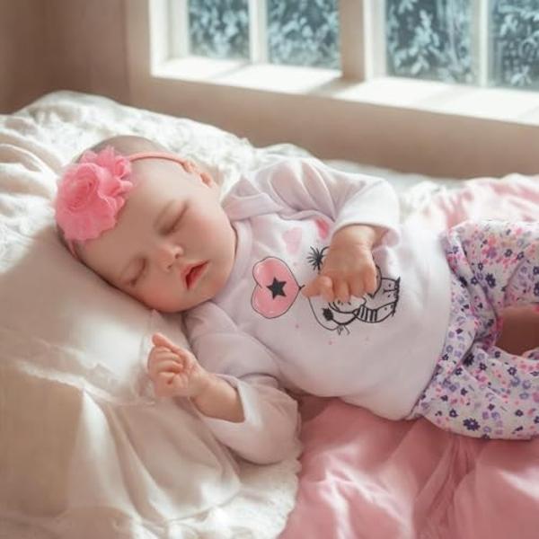 Lifelike Reborn Baby Dolls 18 Inch Realistic Newborn Baby Dolls Girl Handmade Real Life Toddler Dolls with Clothes for Kids Age 3+