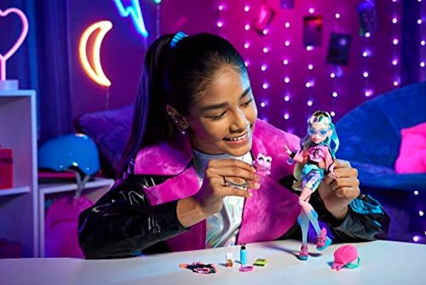 Monster High Doll, Lagoona Blue with Colorful Streaked Hair in Signature Look with Fashion Accessories & Pet Piranha Neptuna