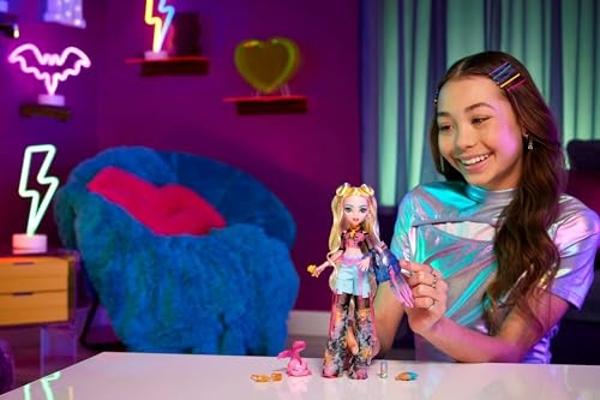 Monster High Deuce Gorgon Doll in Signature Look with Denim Snake Jacket & Accessories, Pet Mouse Perseus