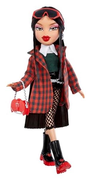 Monster High Skulltimate Secrets Doll & Accessories Set, Monster Mysteries Draculaura with Dress-Up Closet & 19+ Surprises Including Clothes