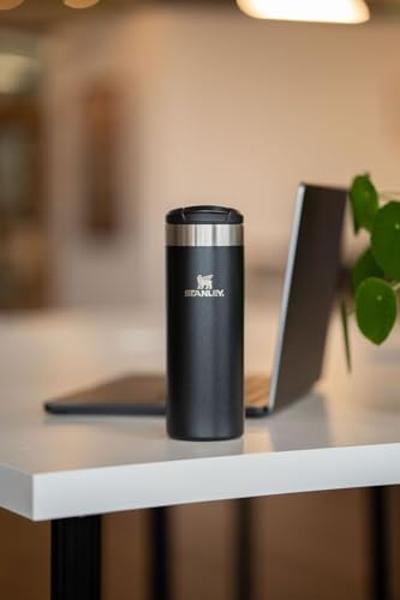 Owala FreeSip Insulated Stainless Steel Water Bottle with Straw for Sports, Travel, and School BPA-Free Sports Water Bottle, 24 oz, Dreamy Field