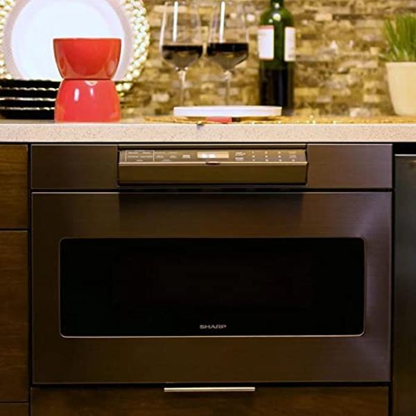 West Bend Microwave Oven 700-Watts Countertop Compact Footprint with 6 Pre Cooking Settings, Speed Defrost, Electronic Control Panel and Glass Turntable Perfect for Small Spaces, 0