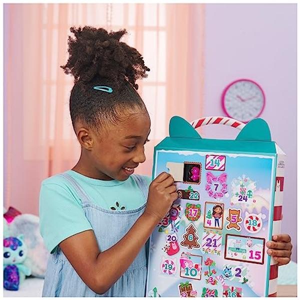 Gabby’s Dollhouse, Advent Calendar 2023, 24 Surprise Toys with Figures, Stickers & Dollhouse Accessories, Kids Toys for Girls & Boys Ages 3+