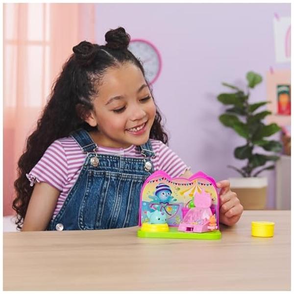 Gabby and The Magic House – Gabby's Dollhouse – Deluxe Carnival Playset – 1 Figure + Accessories – Doll House Piece – Cartoon Gabby and The Magic House – Children's Toy 3 Years and