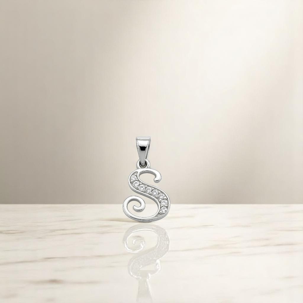 Dije Inicial Letra S en Plata .925  + Obsequio 