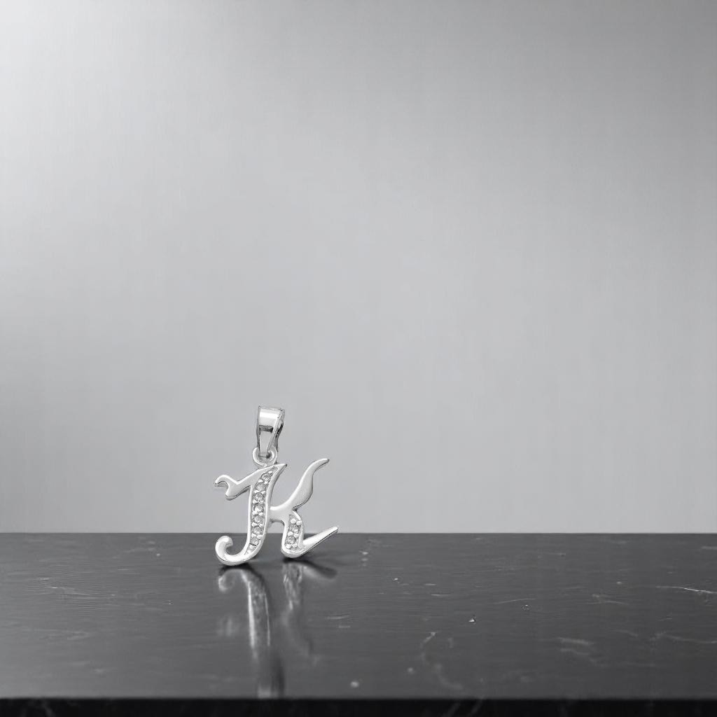 Dije Inicial Letra K en Plata .925 + Obsequio 