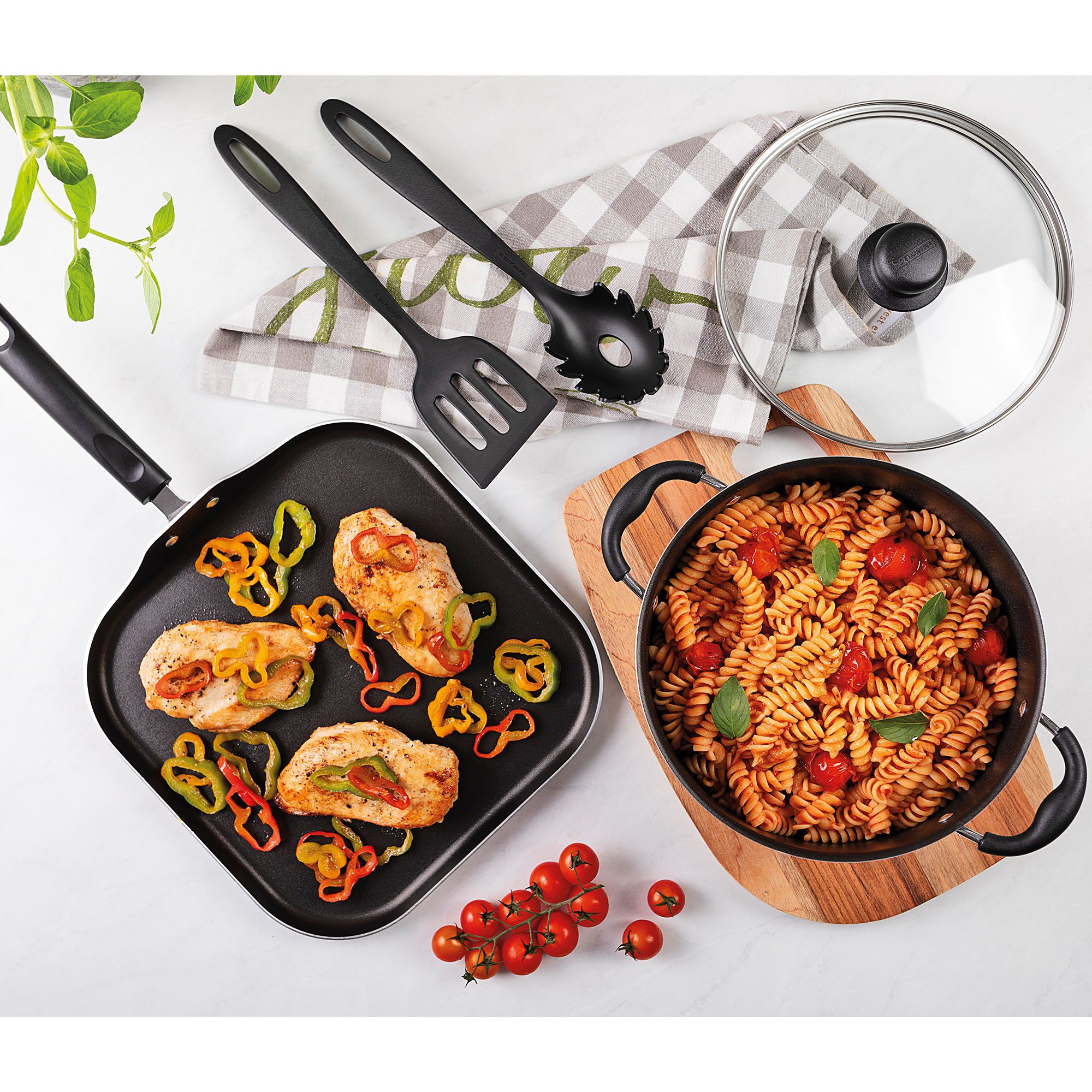 Bateria de Cocina Tramontina New Primaware 18 Piezas Gris 