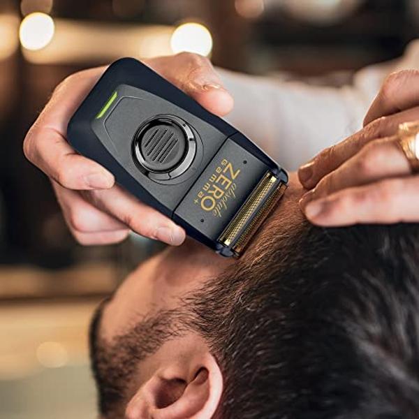 Remington F4 Style Series Foil Shaver for Men, Flexing Blades for Close and Comfortable Shave, Cordless Electric Rechargeable Razor.
