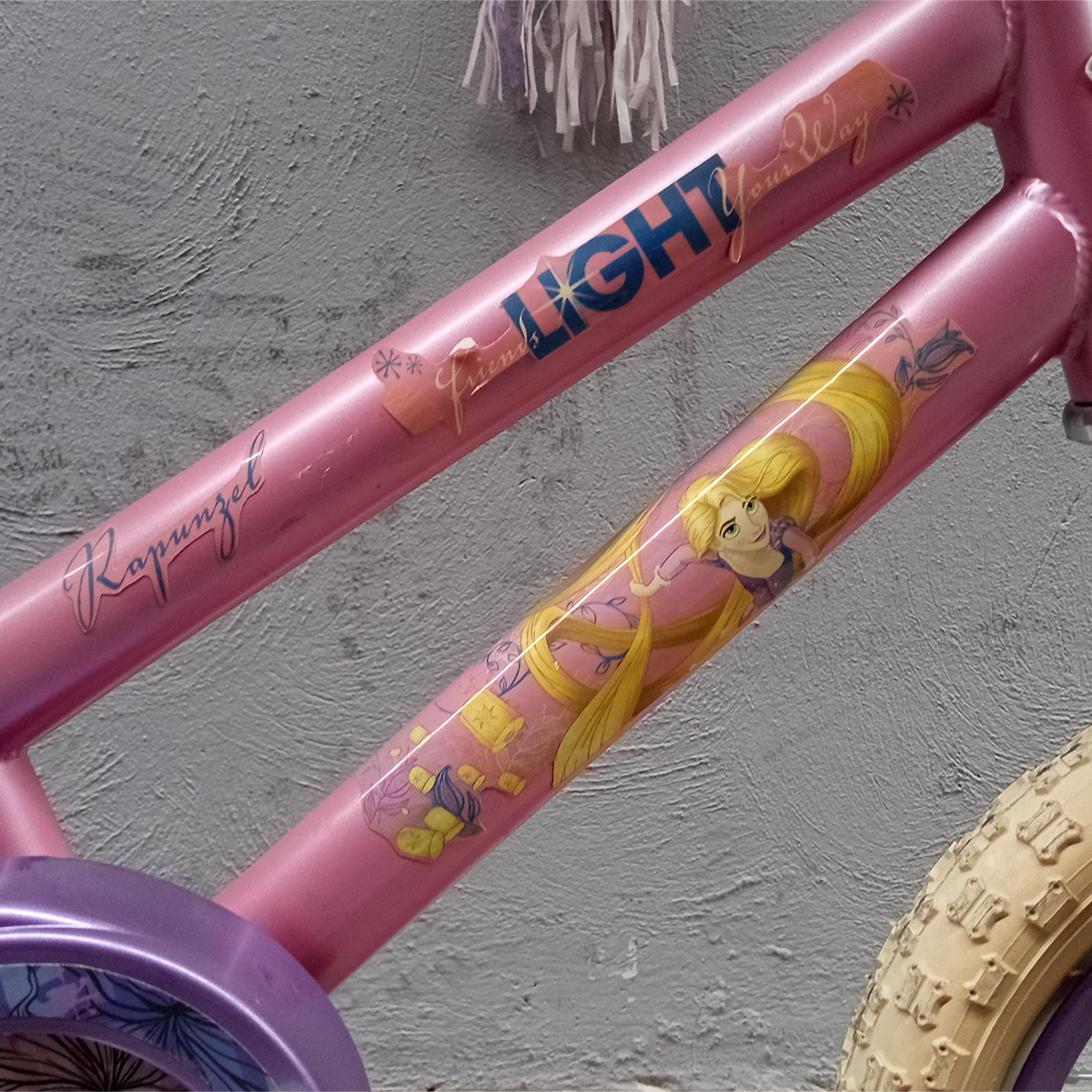Bicicleta Veloci Reacondicionado Rapunzel Light R16 Rosa
