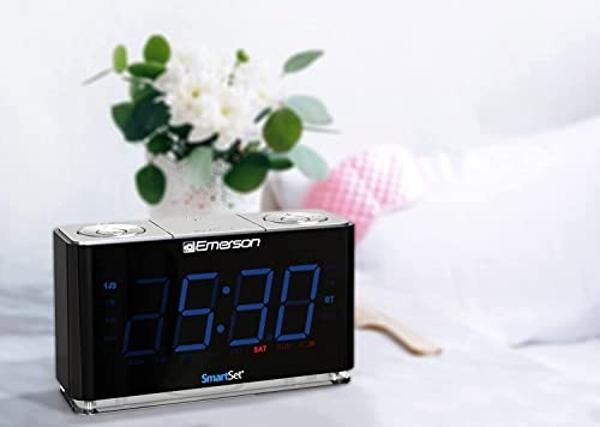 Emerson Radio SMARTSET PLL Radio Alarm Clock with 1.4” Blue LED, Bluetooth Speaker and Night Light + ER-WC100 Emerson Radio 10W Fast Wireless Charger (Black)