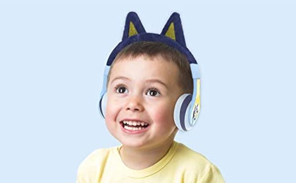 eKids Bluey Bluetooth Headphones for Kids, Wireless Headphones with Microphone Includes Aux Cord, Volume Reduced Kids Foldable Earphones for School, Home, or Travel