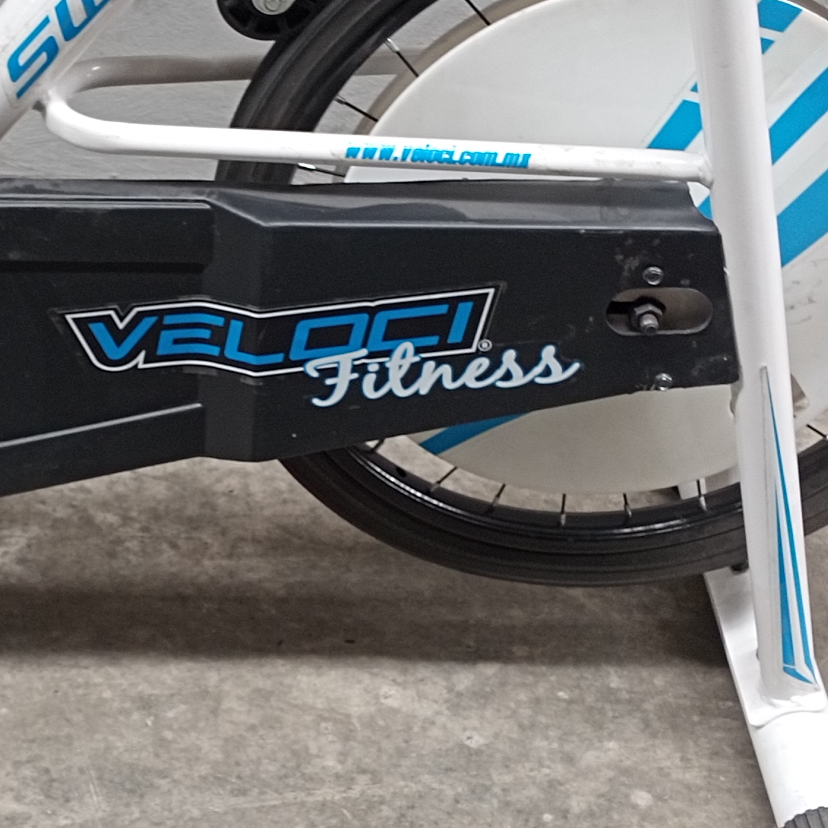 Bicicleta Veloci Reacondicionado Fitness Swing Blanco