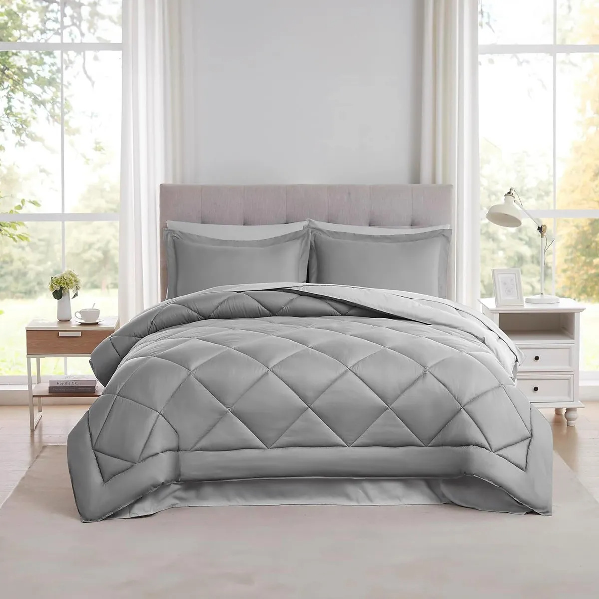 Set De 7 Piezas Edredón King Size Con 4 Fundas De Almohada, Sabana Y Funda De Colchón Gris.