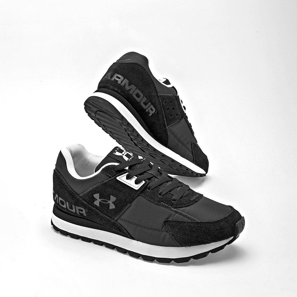 UNDER ARMOUR UA Essential Runner TENIS HOMBRE DEPORTIVO COLOR NEGRO