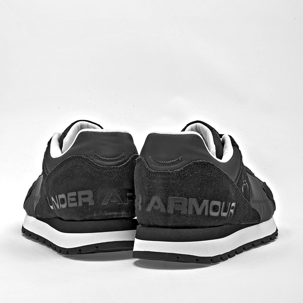UNDER ARMOUR UA Essential Runner TENIS HOMBRE DEPORTIVO COLOR NEGRO