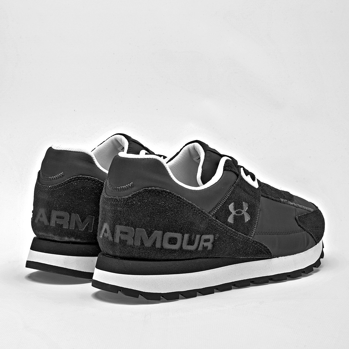 UNDER ARMOUR UA Essential Runner TENIS HOMBRE DEPORTIVO COLOR NEGRO