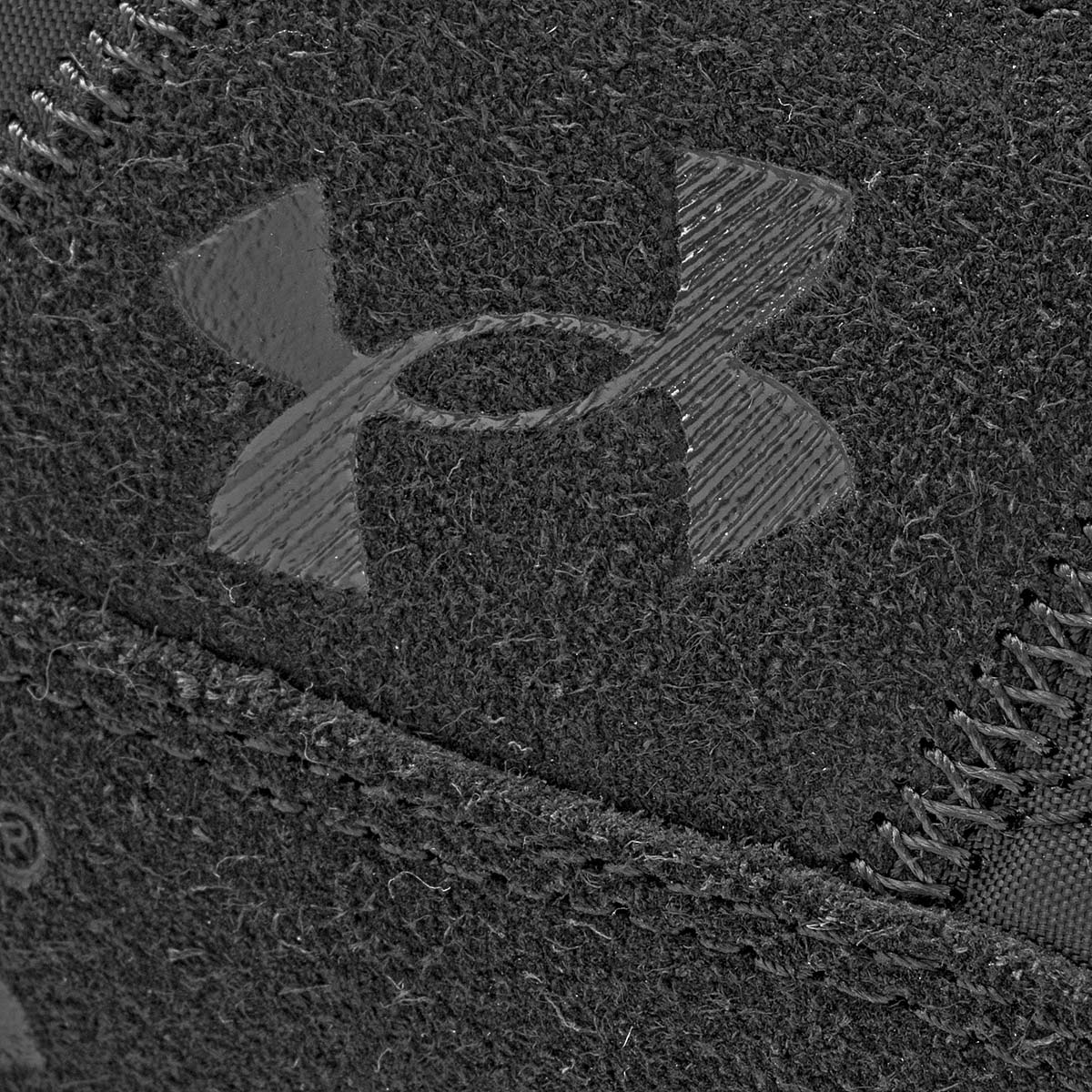 UNDER ARMOUR UA Essential Runner TENIS HOMBRE DEPORTIVO COLOR NEGRO