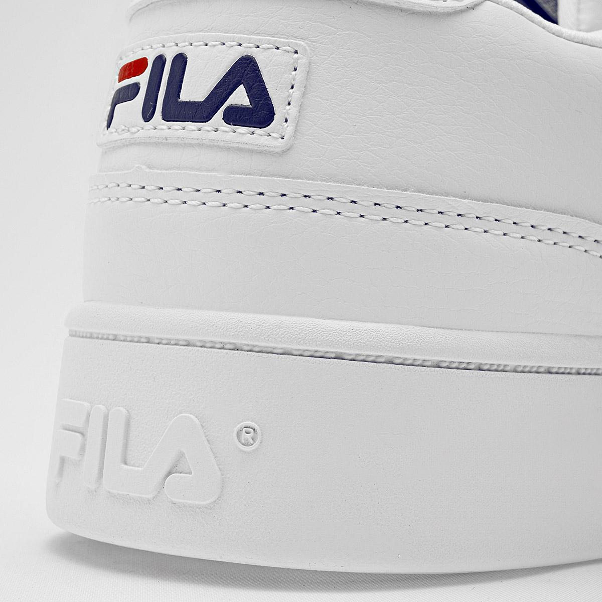 FILA MMX-100 TENIS HOMBRE DEPORTIVO COLOR BLANCO