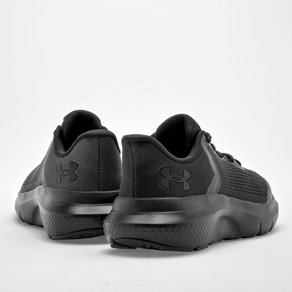 UNDER ARMOUR UA BGS Charged Rogue 5 TENIS MUJER DEPORTIVO COLOR NEGRO