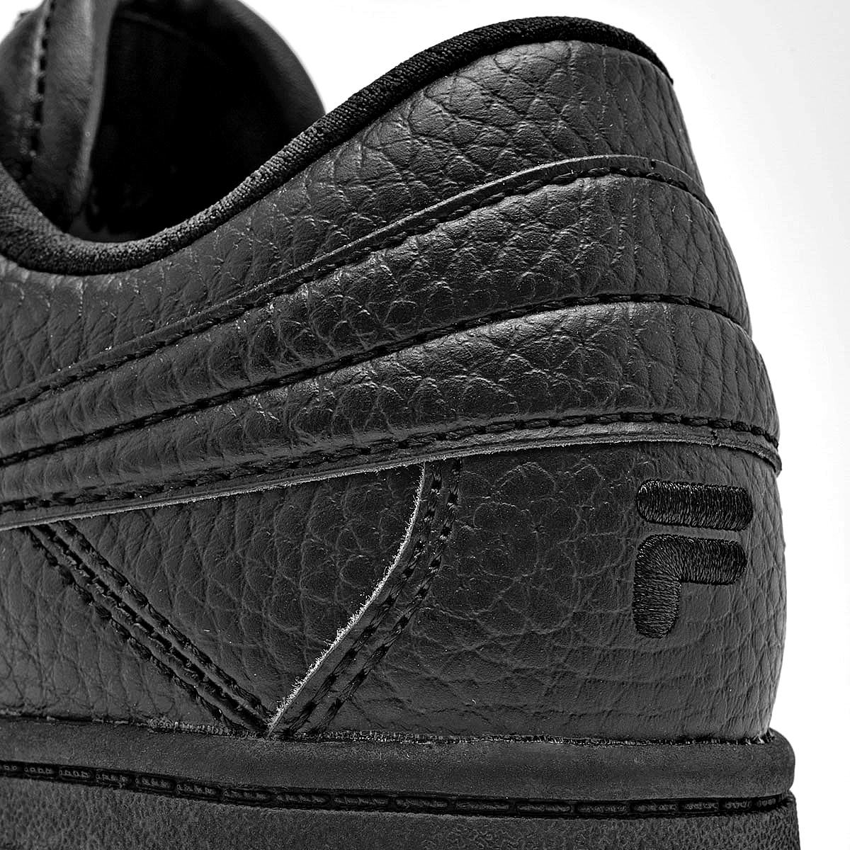 FILA A-Low TENIS MUJER CASUAL COLOR NEGRO